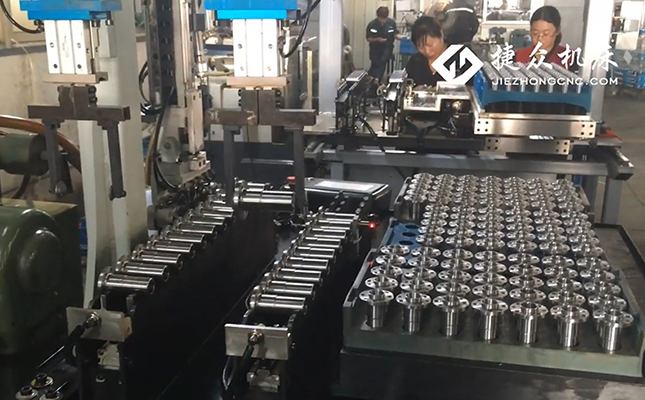 四軸上下料機器人,無心磨床磨脫水軸(圖2) 四軸上下料機器人